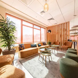 Mandarina Luxembourg Airport Hotell